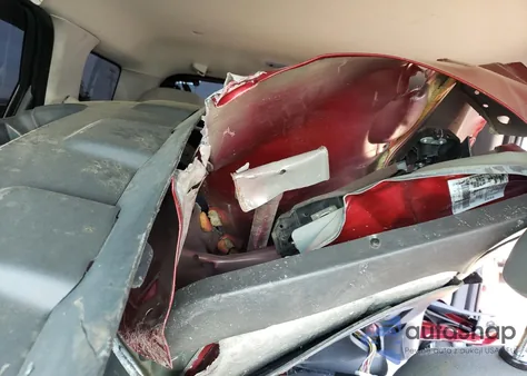 2006 Ford Escape Xlt z USA, uszkodzony, nr VIN 1FMYU031X6KB79698